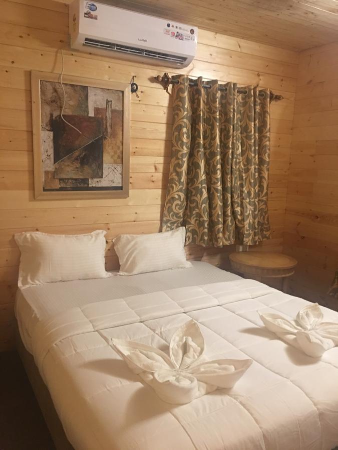 Tiara Fiesta Beach Cottages Морджим Екстериор снимка